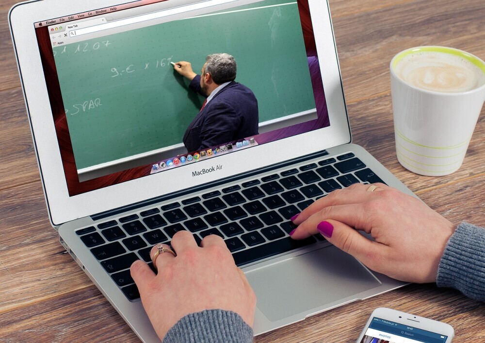 Incorporating Multimedia In Your ESL Lessons